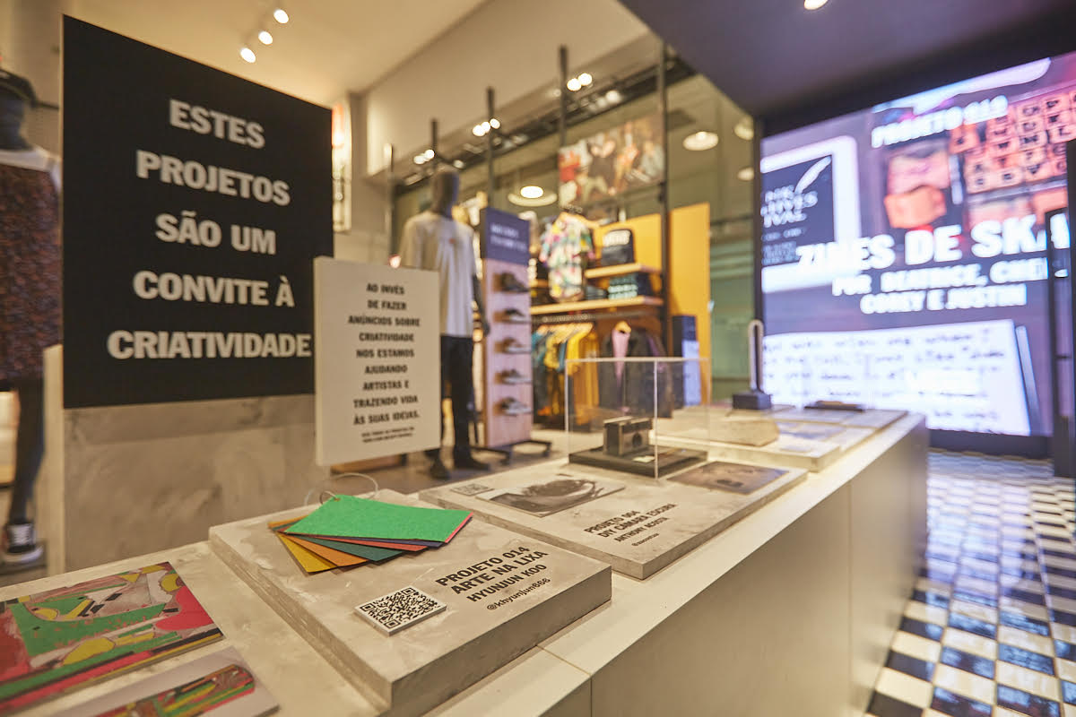 Vans inaugura mega loja com skate shop em S o Paulo Black Media